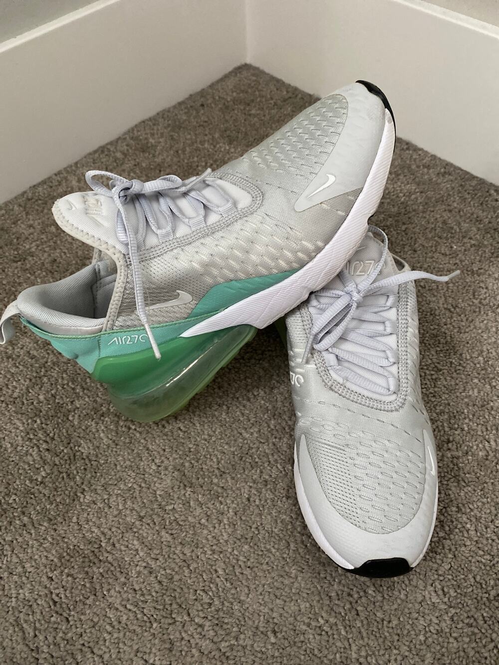 Nike Air Max 270 White Mint Green Running Shoes Sneakers Women's Size 7